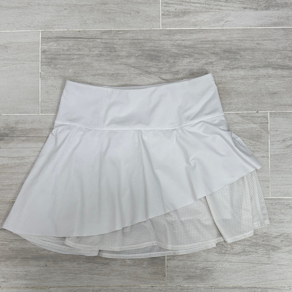 Athleta white tennis skort
